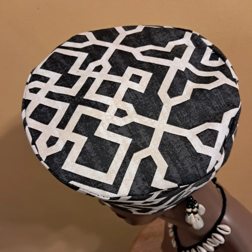 SALE ENDS IN 3 DAYS! NEW UNISEX KUFI STYLE HAT BLACK MULTI REVERSIBLE 24